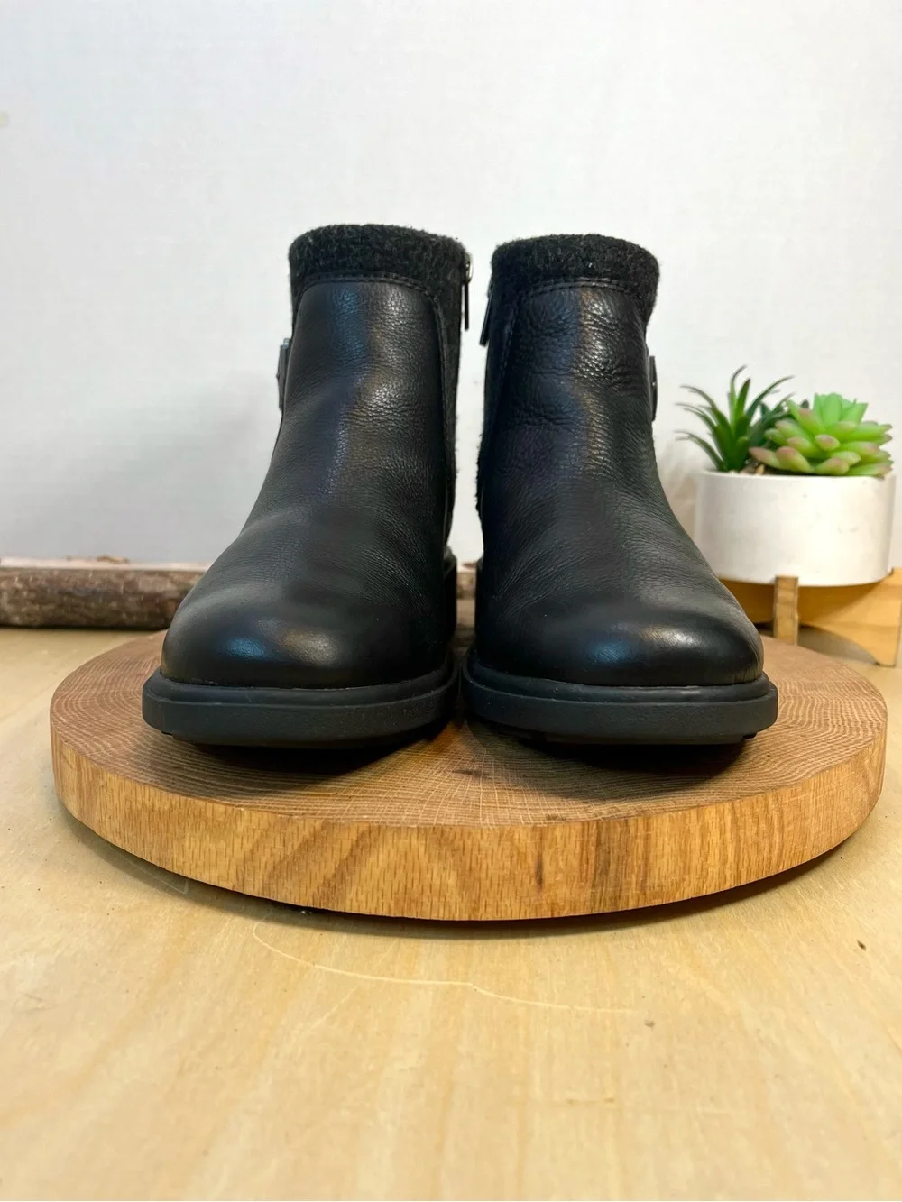 UGG Women's Harrison Moto boots in black leather size 7